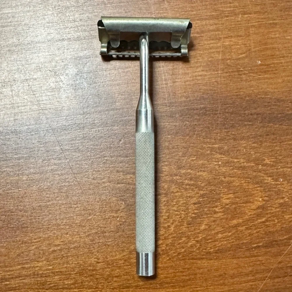 Vintage Wm Enders Safety Razor Trademark w Case Enders Speed Razor‎